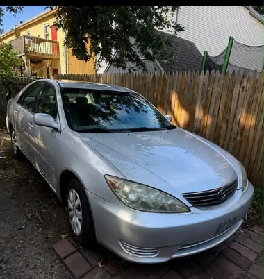 2005 Toyota Camry — photo 2